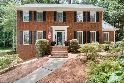 153 Lakeside Drive NW, Kennesaw, GA 30144 - Photo 8