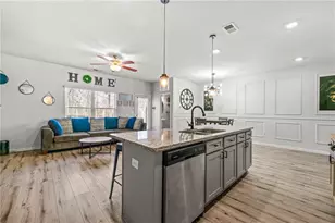 7492 Knoll Hollow Rd, Lithonia, GA 30058 - Photo 12