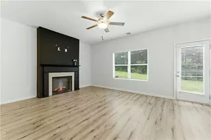 7492 Knoll Hollow Rd, Lithonia, GA 30058 - Photo 8