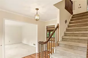 2355 N Peachtree Way, Dunwoody, GA 30338 - Photo 30