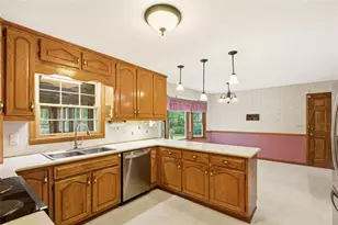2355 N Peachtree Way, Dunwoody, GA 30338 - Photo 14