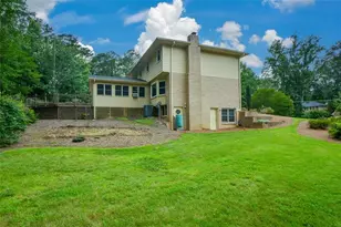 2355 N Peachtree Way, Dunwoody, GA 30338 - Photo 58