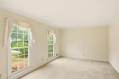 2355 N Peachtree Way, Dunwoody, GA 30338 - Photo 10