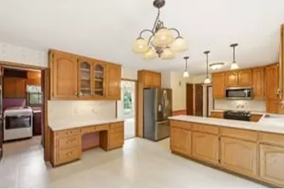 2355 N Peachtree Way, Atlanta, GA 30338 - Photo 10