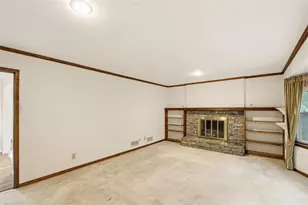 2355 N Peachtree Way, Dunwoody, GA 30338 - Photo 28