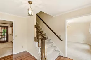 2355 N Peachtree Way, Dunwoody, GA 30338 - Photo 8