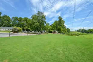2355 N Peachtree Way, Dunwoody, GA 30338 - Photo 72