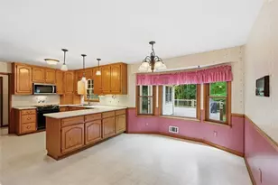 2355 N Peachtree Way, Dunwoody, GA 30338 - Photo 20