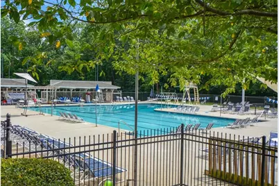 2355 N Peachtree Way, Dunwoody, GA 30338 - Photo 60