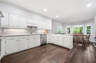 285 Windrift Ct, Roswell, GA 30076 - Photo 16