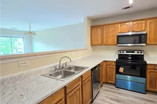 1020 Maple Valley Ct, Union City, GA 30291 - Photo 10