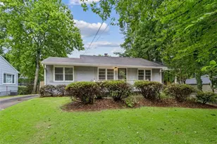 1910 La Dawn Ln, Atlanta, GA 30318 - Photo 2