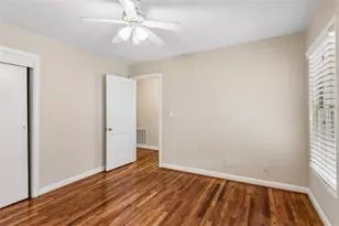 1910 La Dawn Ln, Atlanta, GA 30318 - Photo 14