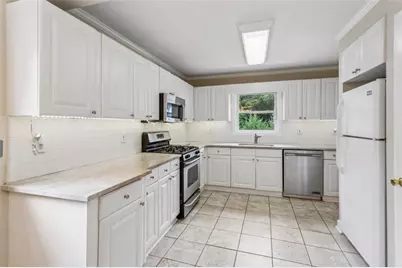 1910 La Dawn Lane, Atlanta, GA 30318 - Photo 22