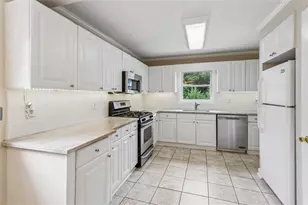 1910 La Dawn Ln, Atlanta, GA 30318 - Photo 22