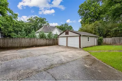 1910 La Dawn Lane, Atlanta, GA 30318 - Photo 28