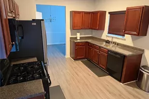 5589 Grande River Rd, Atlanta, GA 30349 - Photo 6
