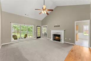 198 Blue Grass Dr, Jefferson, GA 30549 - Photo 6