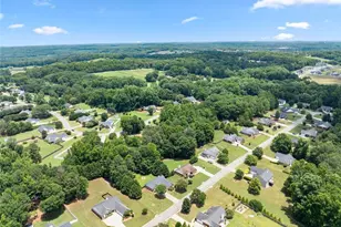 198 Blue Grass Dr, Jefferson, GA 30549 - Photo 42