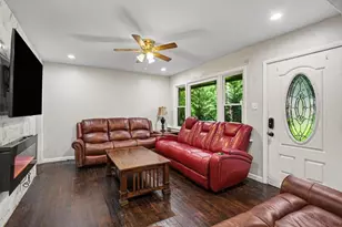 5633 Cypress Dr, Forest Park, GA 30297 - Photo 8