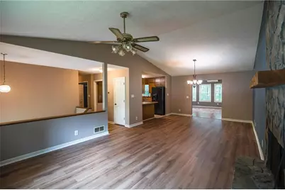 3881 Vicki Court, Duluth, GA 30096 - Photo 4