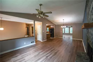 3881 Vicki Ct, Duluth, GA 30096 - Photo 4