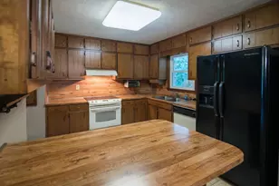 3881 Vicki Ct, Duluth, GA 30096 - Photo 8