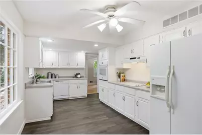 643 Grove Parkway SE, Marietta, GA 30067 - Photo 10