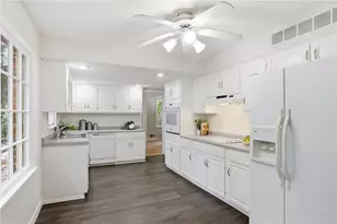 643 Grove Pkwy SE, Marietta, GA 30067 - Photo 10