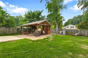 270 Amberwood Dr NW, Lawrenceville, GA 30044 - Photo 4