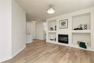 707 Bedford Ct, Woodstock, GA 30188 - Photo 10