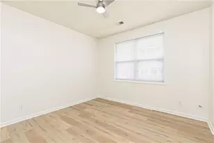 707 Bedford Ct, Woodstock, GA 30188 - Photo 18