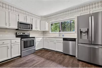 9640 Pine Thicket Way, Roswell, GA 30075 - Photo 6