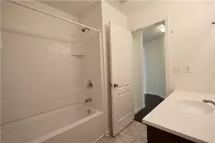 2150 Waterford Park Dr, Lawrenceville, GA 30044 - Photo 26