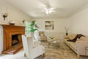 9305 Mackinac Dr, Johns Creek, GA 30022 - Photo 10