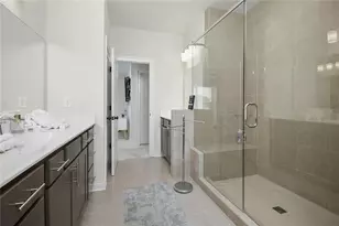2048 Holtz Ln, Atlanta, GA 30318 - Photo 22