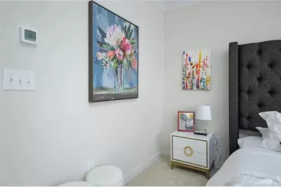 2048 Holtz Lane, Atlanta, GA 30318 - Photo 14
