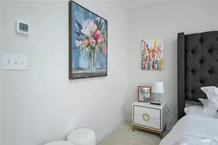 2048 Holtz Ln, Atlanta, GA 30318 - Photo 14