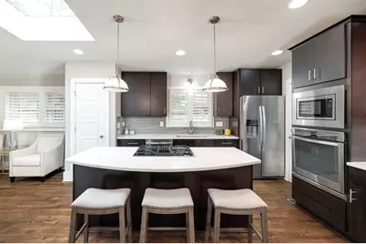 1921 Walthall Drive NW, Atlanta, GA 30318 - Photo 6