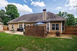 6050 Windsor Creek Dr, Douglasville, GA 30135 - Photo 14