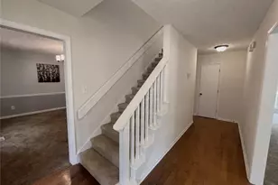 101 Fernwood Ct, Lawrenceville, GA 30043 - Photo 10