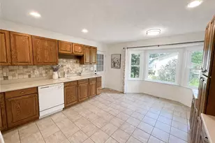 101 Fernwood Ct, Lawrenceville, GA 30043 - Photo 2