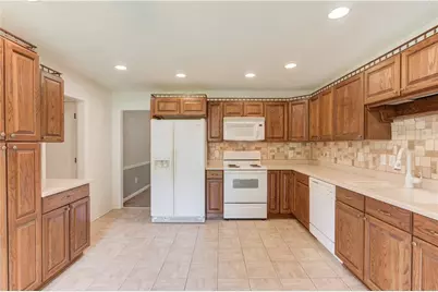 101 Fernwood Court, Lawrenceville, GA 30043 - Photo 6