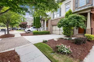 6947 Fellowship Ln, Flowery Branch, GA 30542 - Photo 4