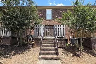 5617 Kingsport Dr NE, Atlanta, GA 30342 - Photo 14