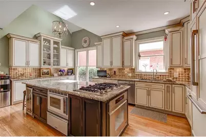 340 Nell Court, Atlanta, GA 30342 - Photo 6