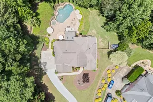 136 Riverview Dr, Suwanee, GA 30024 - Photo 4