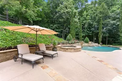 136 Riverview Drive, Suwanee, GA 30024 - Photo 6