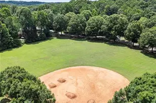 136 Riverview Dr, Suwanee, GA 30024 - Photo 84