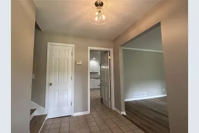 2271 Fox Hound Parkway, Marietta, GA 30062 - Photo 4